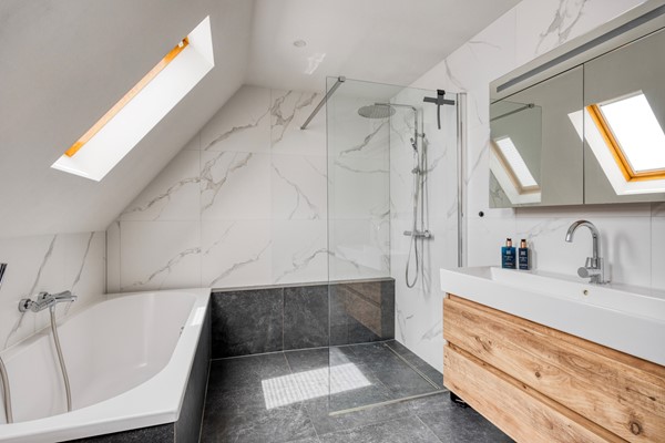 Medium property photo - Linge Singel 28, 4033 KB Lienden